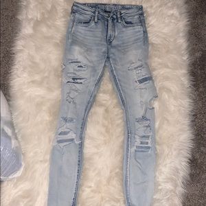 AE RIPPED JEANS